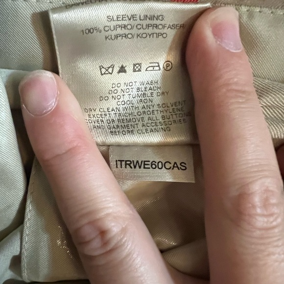 Burberry beige slick raincoat Size 6 - Picture 12 of 13